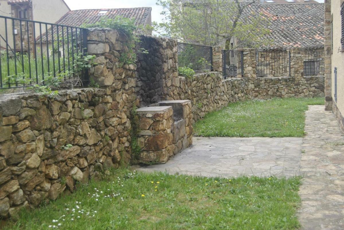 Huertas La Serna del Monte Exterior photo